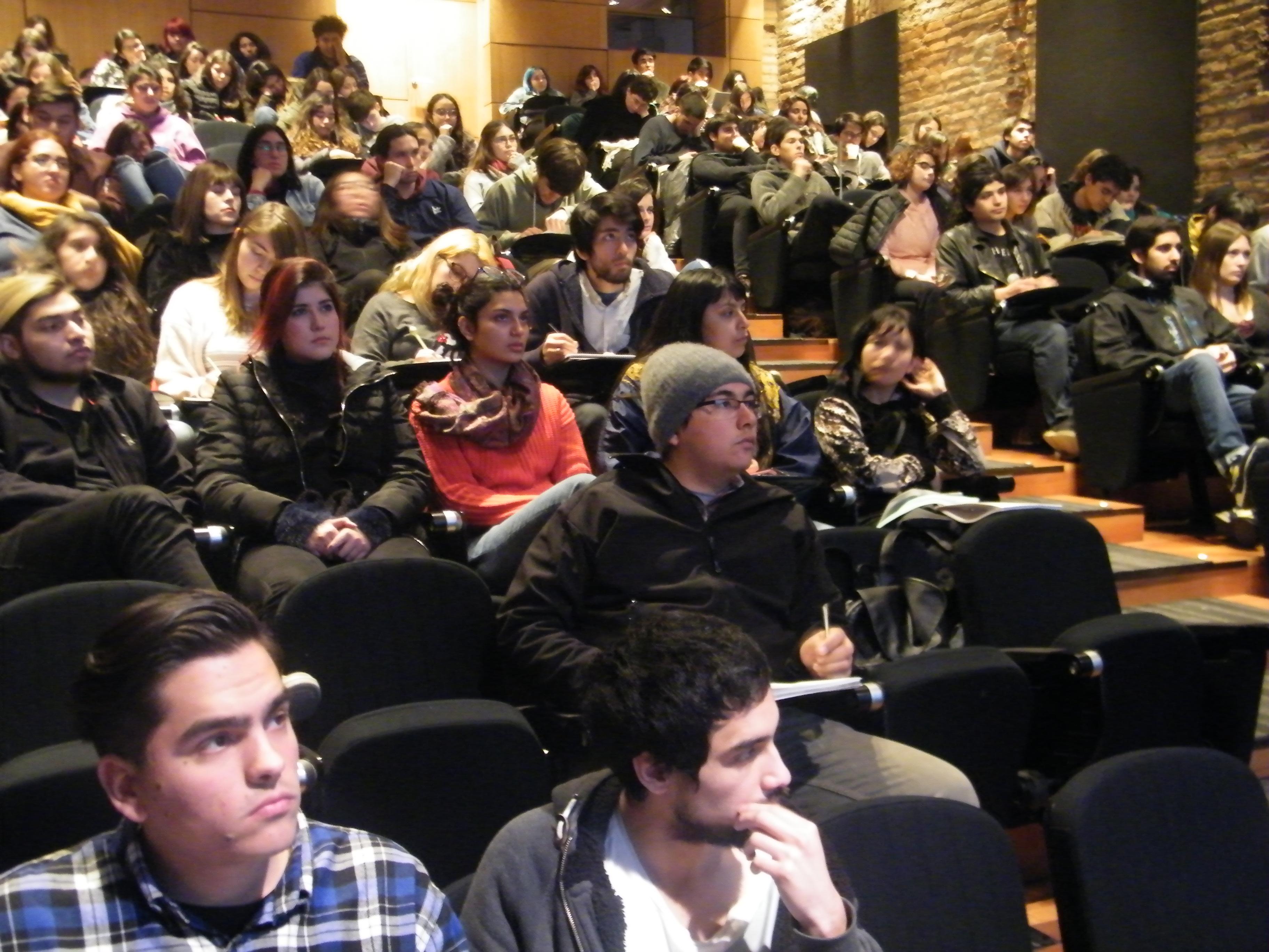 Estudiantes asistentes al workshop