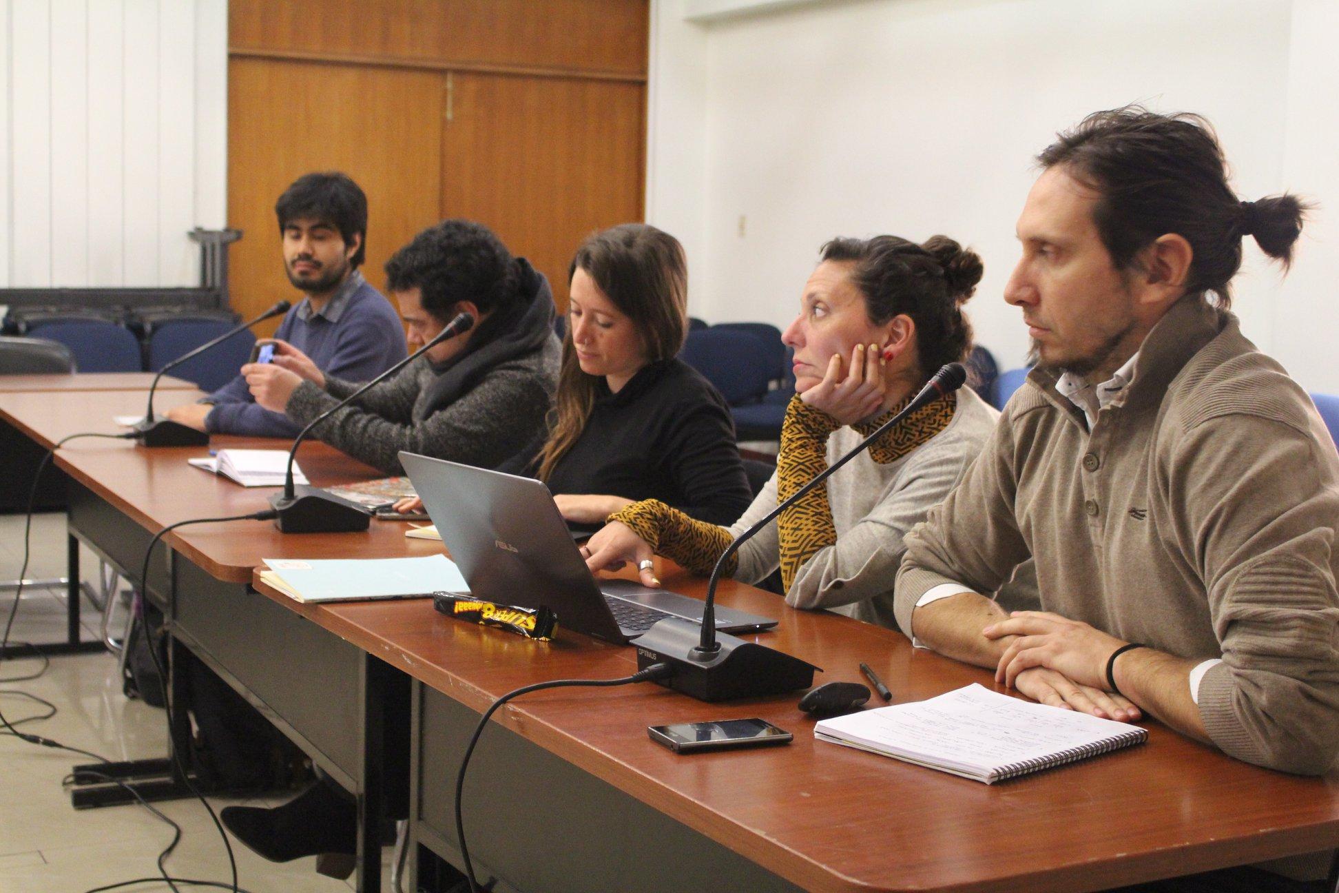 "Circuito interior de revitalización barrial", "Co-residencia intercultural" y "Célula central metropolitana" fueron los nombres de los proyectos expuestos por los y las estudiantes del Magister.