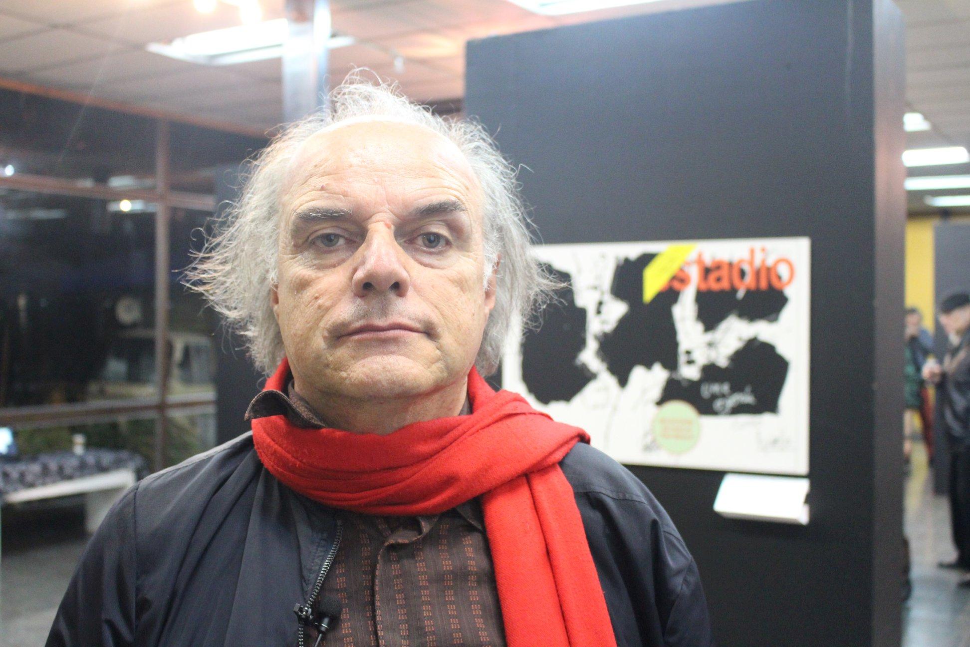 El académico de la Facultad de Artes de la Universidad de Chile, Iñaki Uribarri, encontró en esta convocatoria una oportunidad de rendir homenaje al campeón chileno de ciclismo, Sergio Tormen.