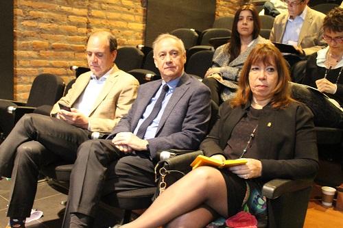 Ministro Cristian Monckeberg, Decano Manuel Amaya, Vicedecana Carmen Paz Castro