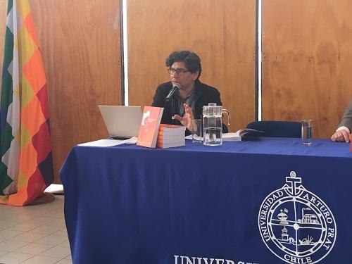 Académico Walter Imilan, presentando libro "Diseño Urbano: la escala de la ciudad y la urbanización del territorio, Serie III"