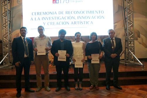 En esta oportunidad, además, se distinguió a diversos docentes por su aporte a la discusión sobre ciencia y tecnología, así como por la construcción de redes transdisciplinarias e internacionales.