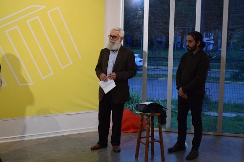 El artista junto a Jorge Polanco, en la inauguración de la Exposición
