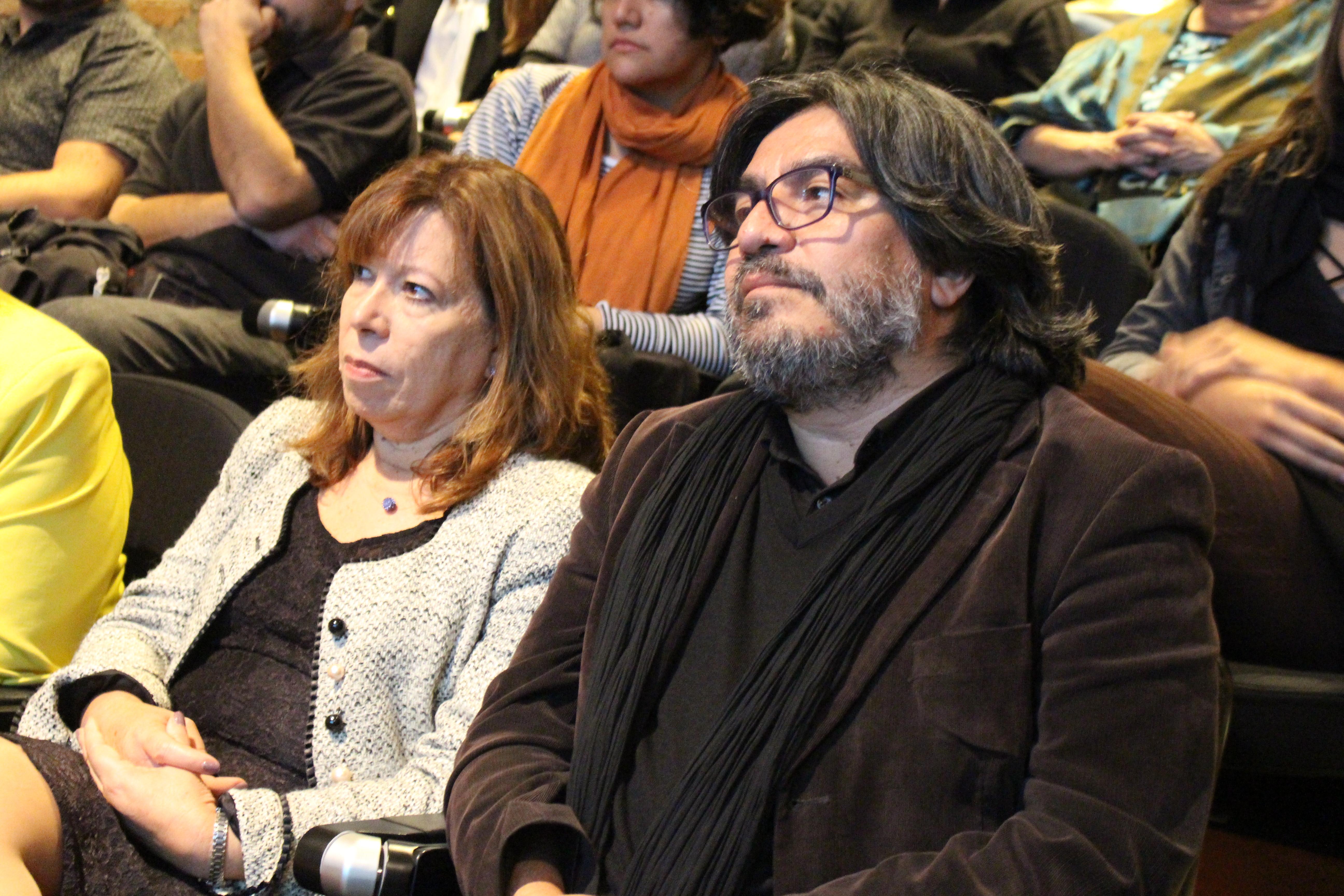 Autoridades, académicos y académicas de la Facultad también fueron parte del lanzamiento.