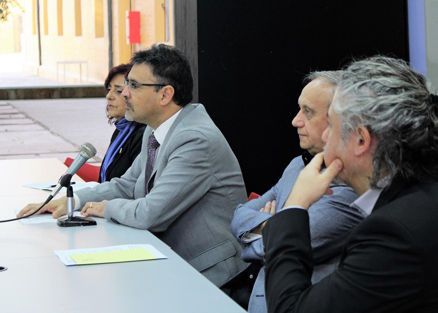 La Jornada fue inaugurada por el Vicerrector de Investigación y Desarrollo de la U. Chile, Prof. Flavio Salazar, junto con la Directora de Investigación, Prof. Silvia Núñez y el Decano Manuel Amaya.