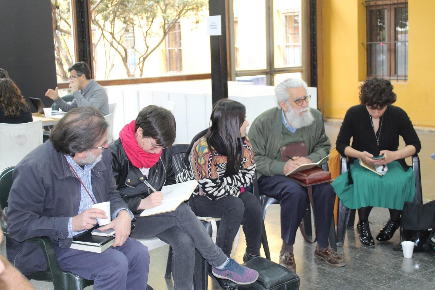 Durante la segunda jornada, se trabajó en comisiones en las que cada una abordó un tema priorizado. 