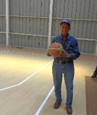 El Profesor Nelson Rojas, ex Director Técnico de Basquetbol masculino y femenino del Campus Antumapu