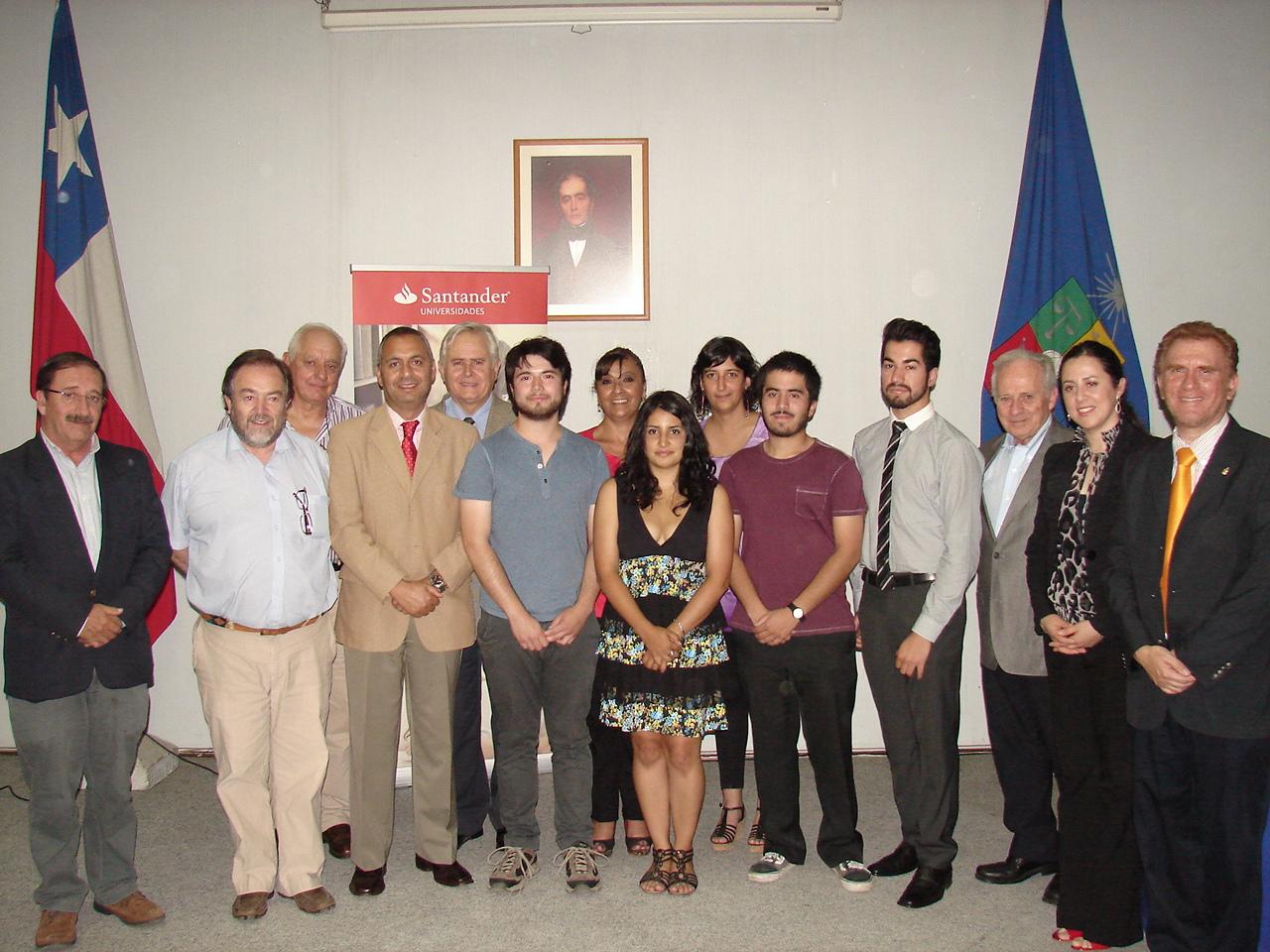 El Gerente Pablo Lama; el Decano de Favet, Profesor Santiago Urcelay; la Profesora Tamara Tadich de Favet;  y el Decano Coordinador de Campus Sur, Profesor Roberto Neira.