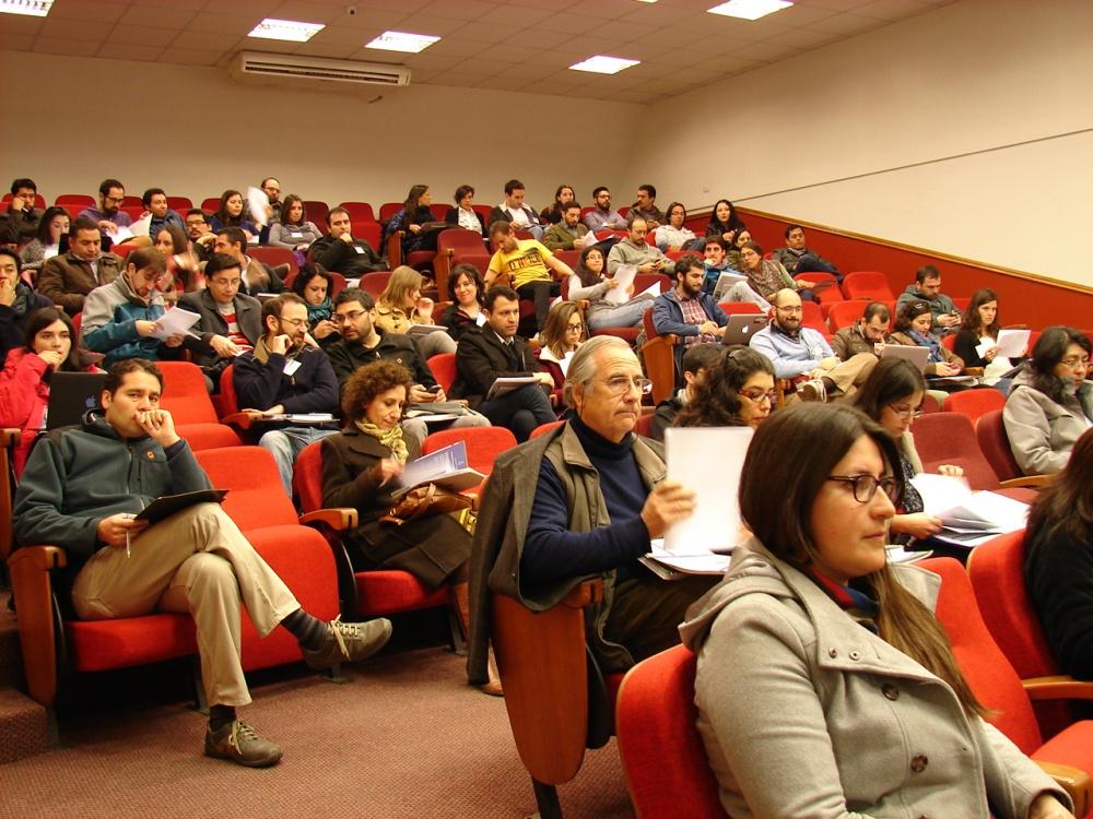 Durante la Jornada los estudiantes presentaron sus investigaciones mediante presentaciones orales y pósters.