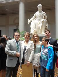 El académico de la Facultad de Derecho, Rodrigo Valenzuela habló en representación de los homenajeados.