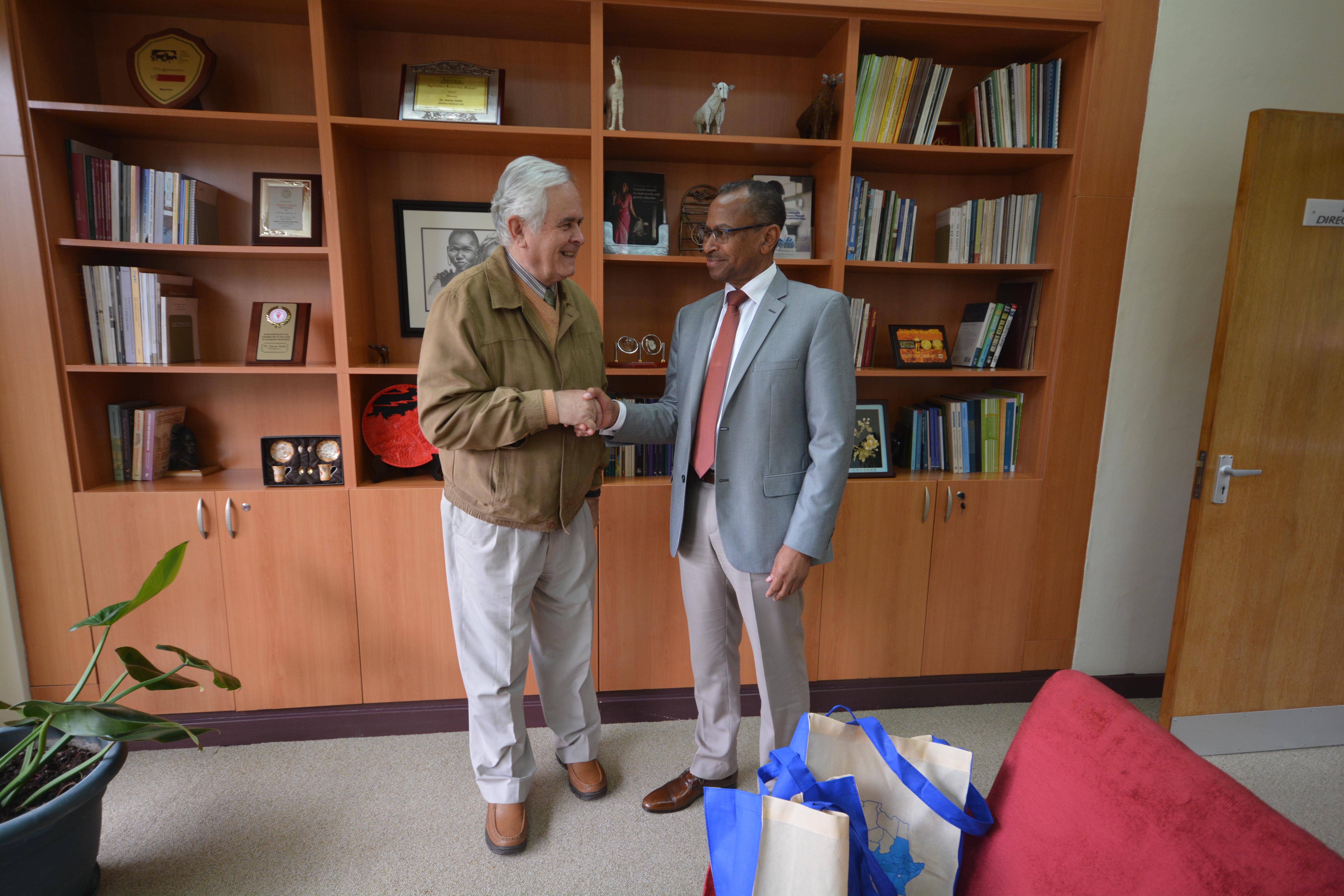 En el mes de septiembre se firmó el convenio de colaboración entre la Universidad de Nairobi y Favet.