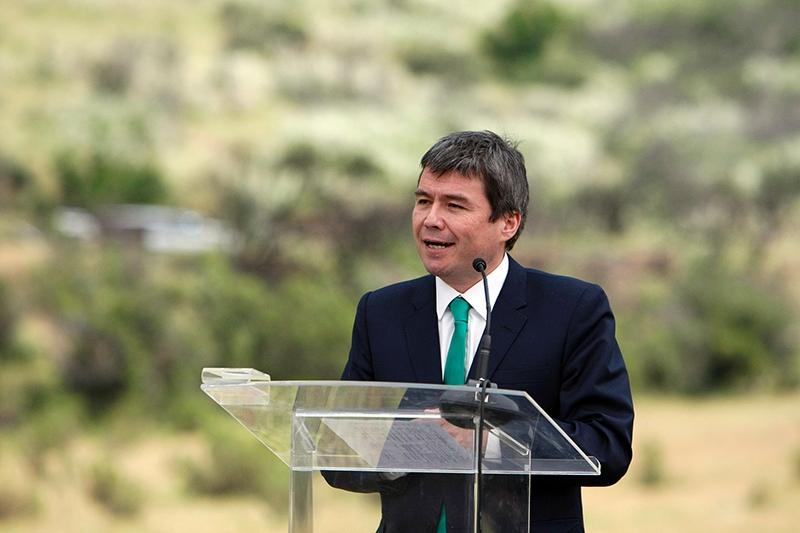 El ministro del Medio Ambiente, Marcelo Mena, destacó la necesidad de ésta y otras iniciativas de protección al medio ambiente para hacer frente al cambio climático.