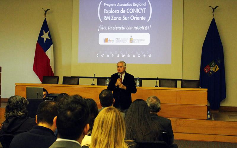 Con las palabras del Dr. Santiago Urcelay, decano de la Facultad de Ciencias Veterinarias y Pecuarias, unidad que alberga esta iniciativa, se dio inicio a la ceremonia.