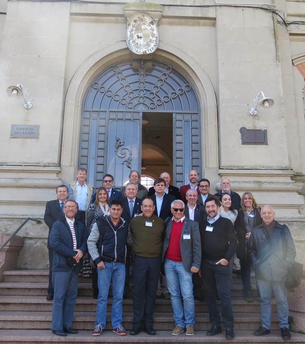 El evento contó con la participación de representantes de Argentina, Bolivia, Paraguay, México, Uruguay y Chile, así como el Presidente del Consejo Panamericano de Educación en las Cs. Veterinarias.