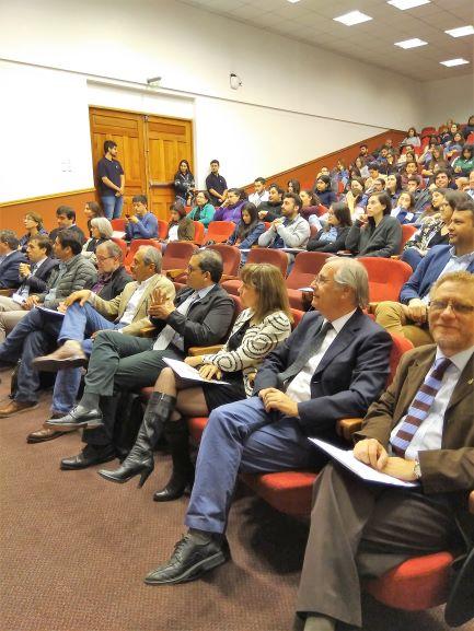 El evento fue patrocinado por ISP; Achipia; SERNASPECA; y el Colegio Médico Veterinario.