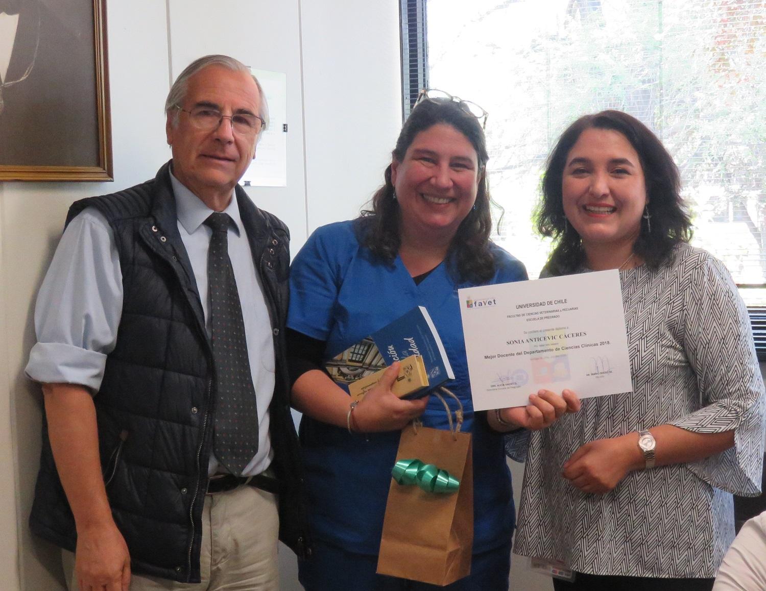 El Profesor Luis Alberto Raggi fue elegido como Mejor Docente del Departamento de Ciencias Biológicas.