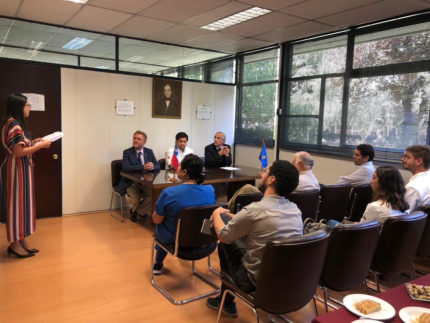 La ceremonia se realizó en las dependencias de la Facultad de Ciencias Veterinarias y Pecuarias de la Universidad de Chile.