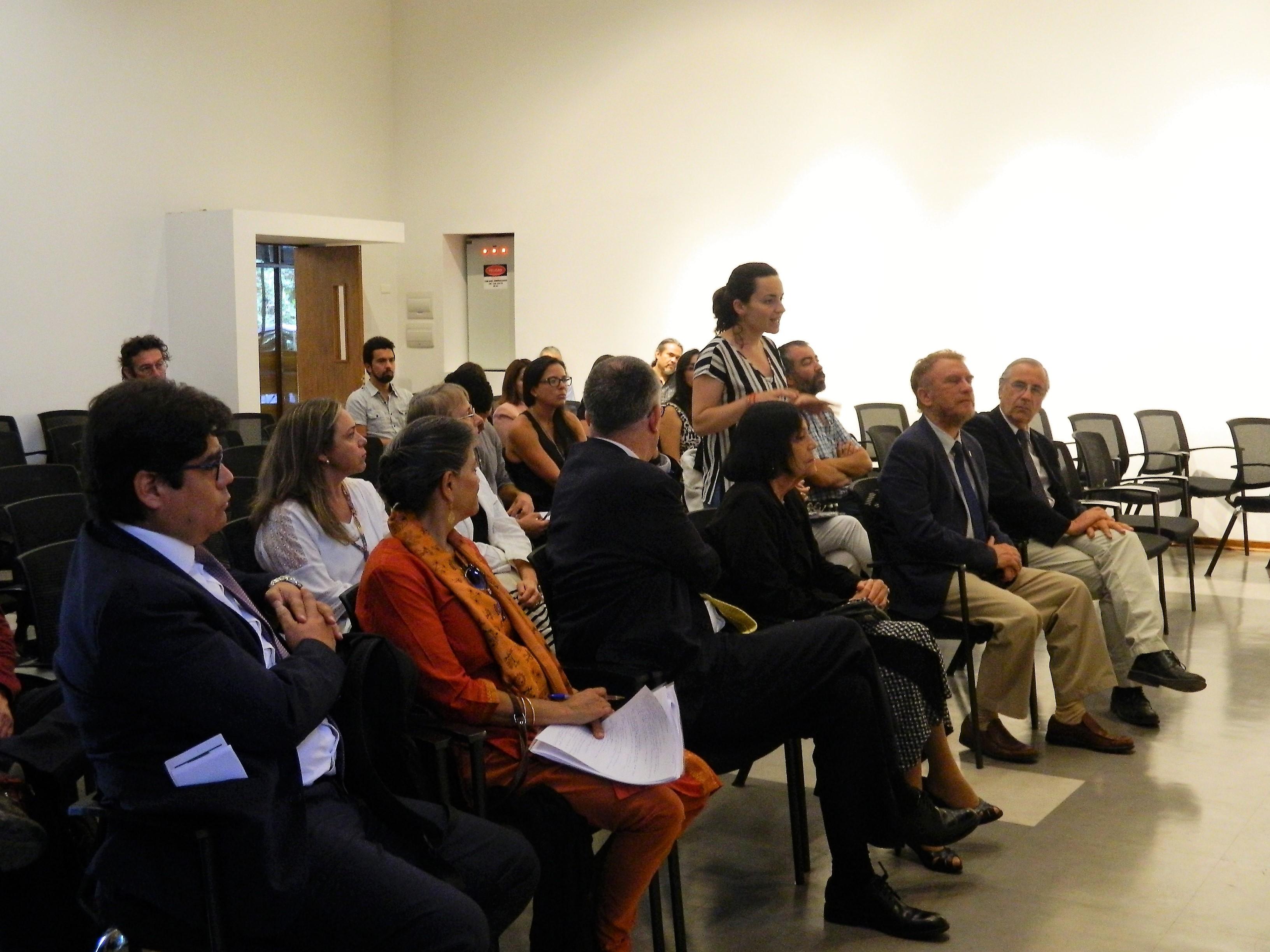 Tras la entrega de la distinción, en Casa Central, el Director General de la FAO dictó la charla magistral Los desafíos de la alimentación en el siglo XXI.