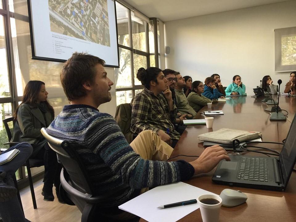 El Día del Patrimonio en Campus Antumapu es parte de un proyecto Fondart a cargo del Profesor Marco Pfeiffer (en la imagen),