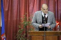 El Dr. Allende entregó la Medalla Andrés Bello y felicitó a la Facultad por sus avances.
