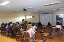 La capacitación, dirigida a docentes de la zona sur oriente, se realiza en las dependencias de la Facultad,