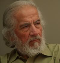 Profesor Gabriel Salazar Vergara