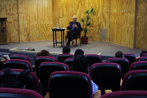 Filósofo Pierre Dardot: "El término 'común' supone una crítica a la democracia representativa"