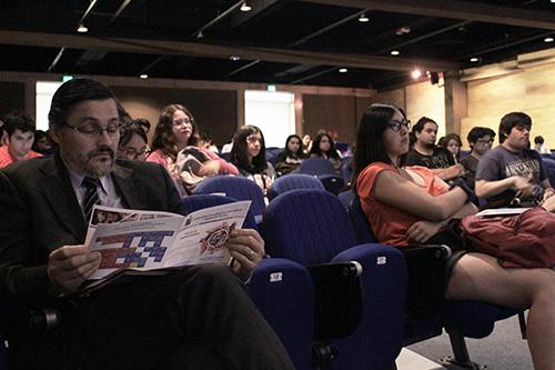 Internacionalista: una nueva carrera en la Semana del Postulante de la U. de Chile