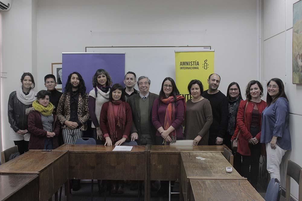 El convenio tendrá especial énfasis en la formación de profesionales en materia de derechos humanos y el rol, en específico, de profesoras y profesoras como garantes de éstos.