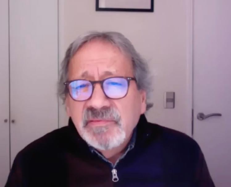 Prof. Raúl Villarroel, académico del Departamento de Filosofía y del Centro de Ética Aplicada. 