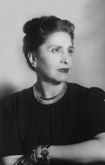 La distinción, que lleva el nombre de la destacada educadora Amanda Labarca, se entrega desde el año 1976.