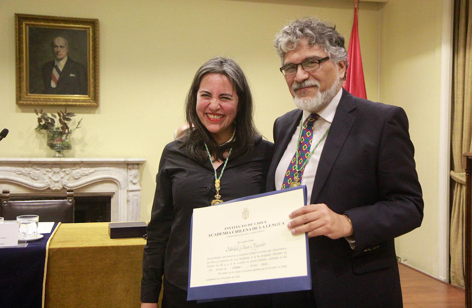 Soledad Chávez se incorporó a la Academia Chilena de la Lengua