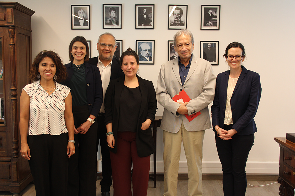 Visita de delegación de la Pontificia Universidad Católica del Perú