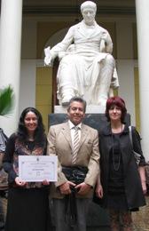 Junto a la Profesora y Directora de Investigación de la Facultad, Rosa Scherson y la Profesora Pilar Barba Directora del Dpto. de Pregrado de la Vicerretoría de Asuntos Académicos