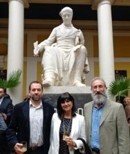 En el programa participan destacados académicos. En la imagen los docentes Cristian Estades de CFCN; Audrey Grez de FAVET y quien dirige el Doctorado; y Javier Simonetti de la Facultad de Ciencias. 