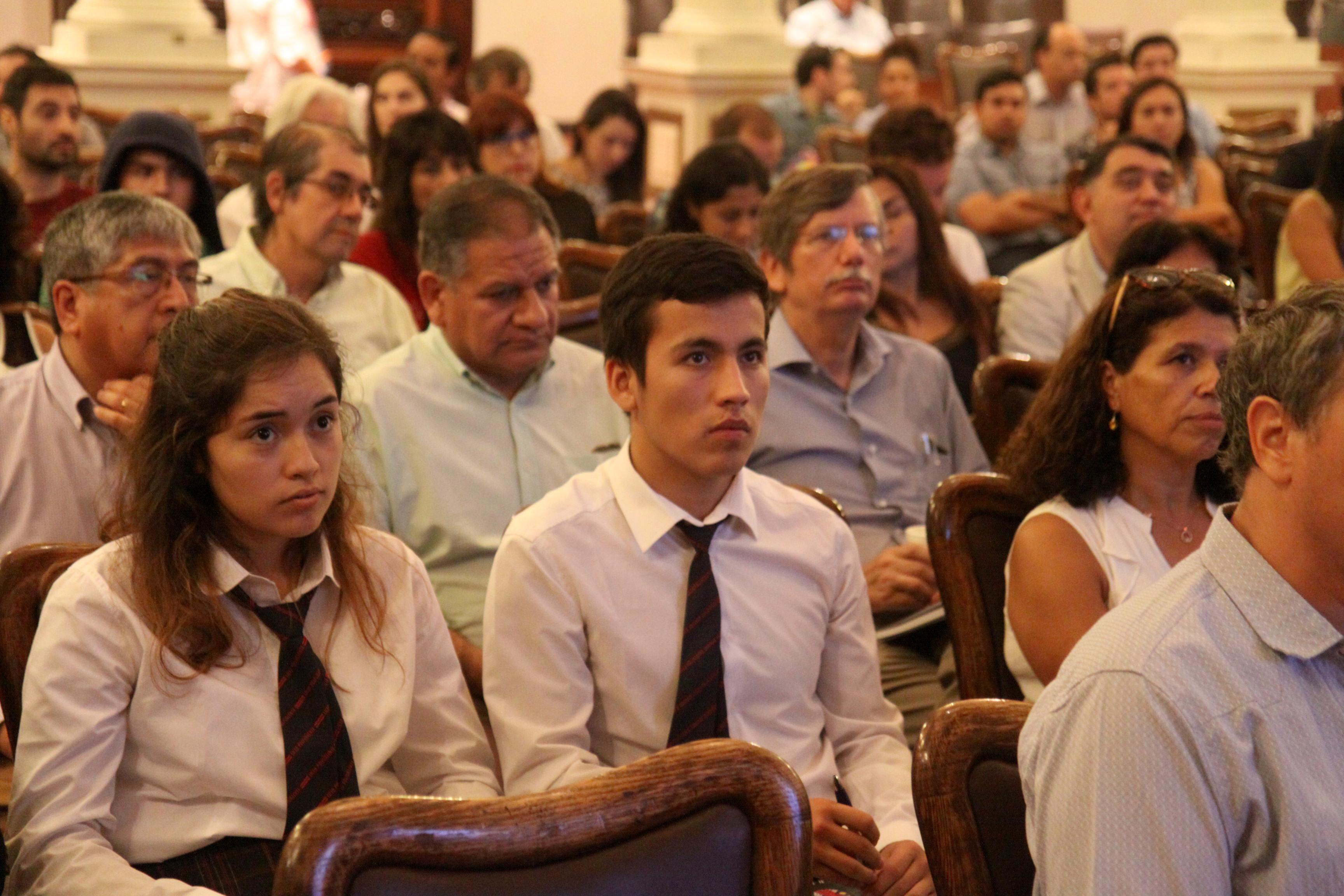 En el contexto de la ceremonia en la Universidad de Chile, también se premiaron experiencias innovadoras de jóvenes chilenos en el uso eficiente del agua.