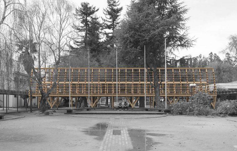 Prototipo a escala real de una ciclovía en madera, la que fue desarrollada por la Universidad del Biobío.