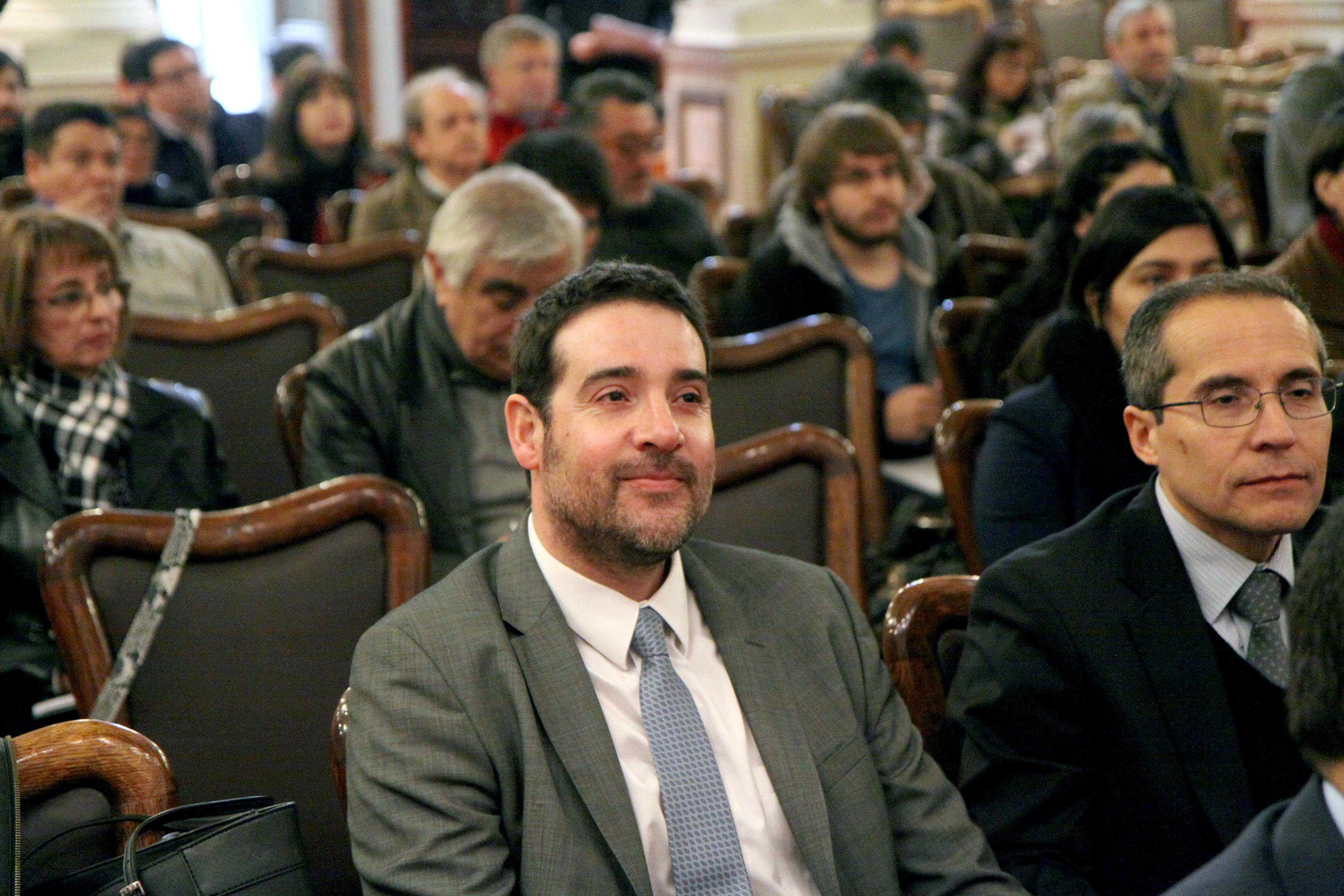 El Prof. Pablo García-Chevesich de la Fac. de Ciencias Forestales y de la Conservación de la Naturaleza, es el representante de la U. de Chile en CONAPHI.