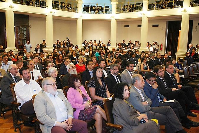 La ceremonia de reconocimiento a los mejores docentes de pregrado de la Casa de Bello se realizó el martes 21 de noviembre.