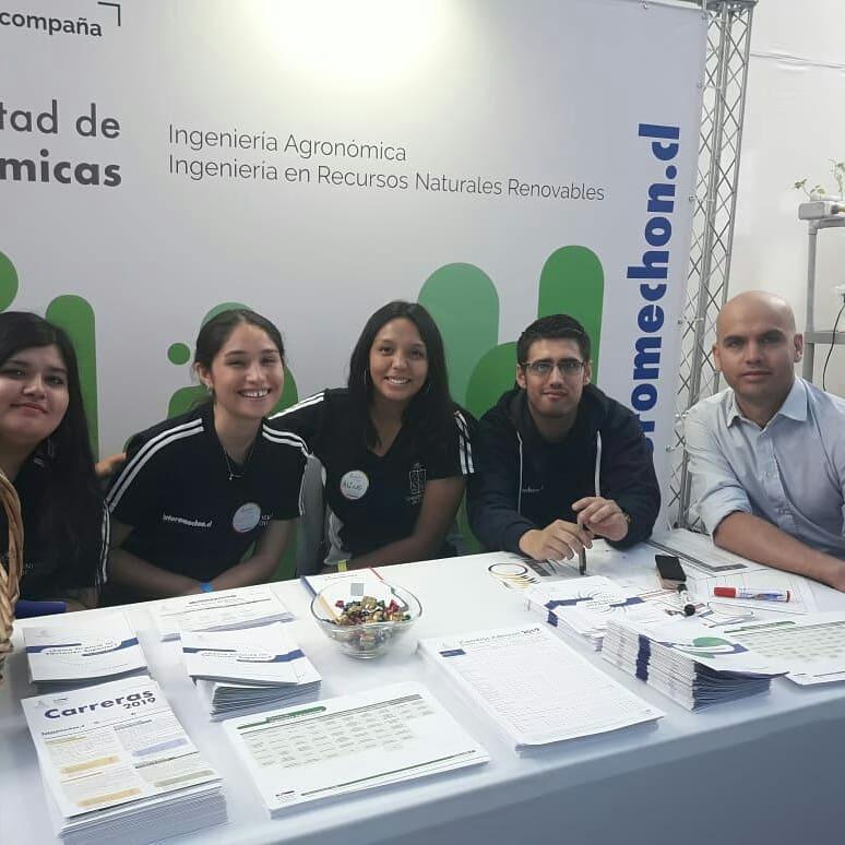 Durante la Semana del Postulante participaron dos académicos con charlas, los Profesores Elías Obreque (en la imagen) y Marco Pfeiffer.