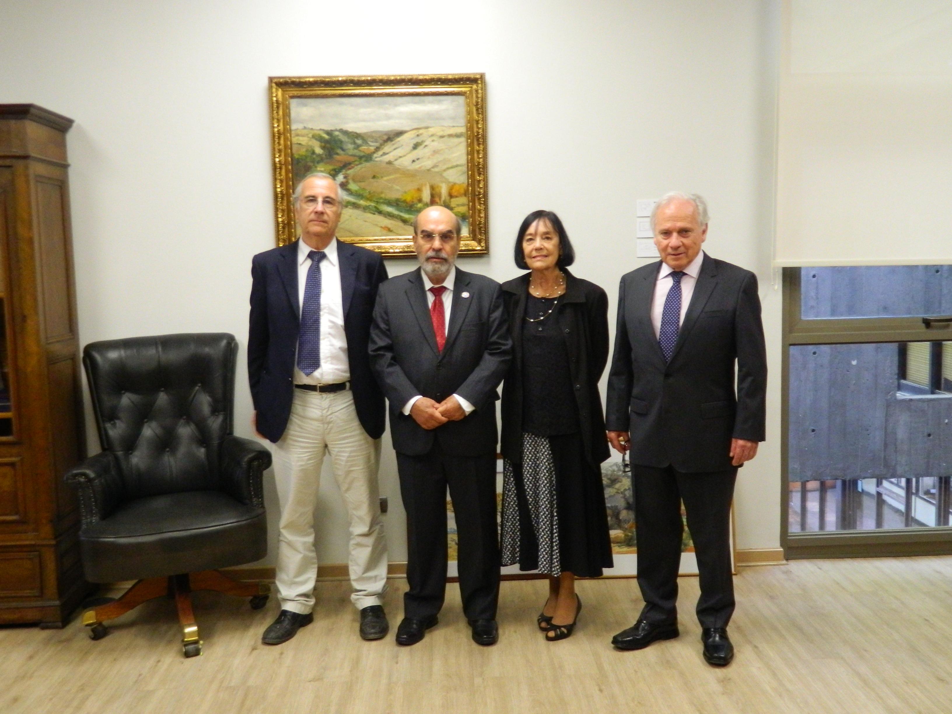 El Director de la FAO junto a los Decanos de Campus Sur Mario Maino, Carmen Luz de la Maza y Roberto Neira.