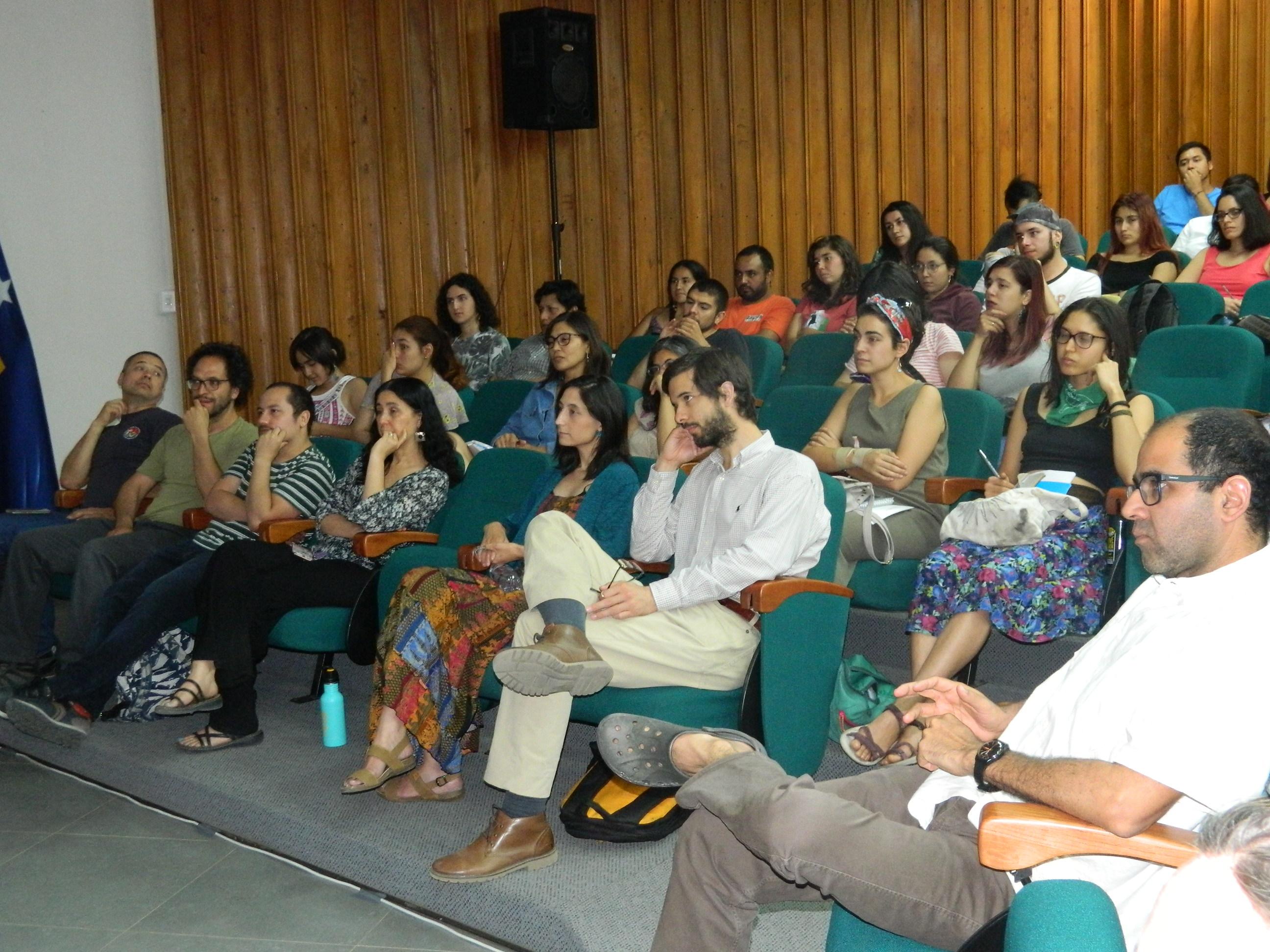 Alta participación en el Seminario Triestamental "Transformaciones para responder a las inequidades del tema del agua"