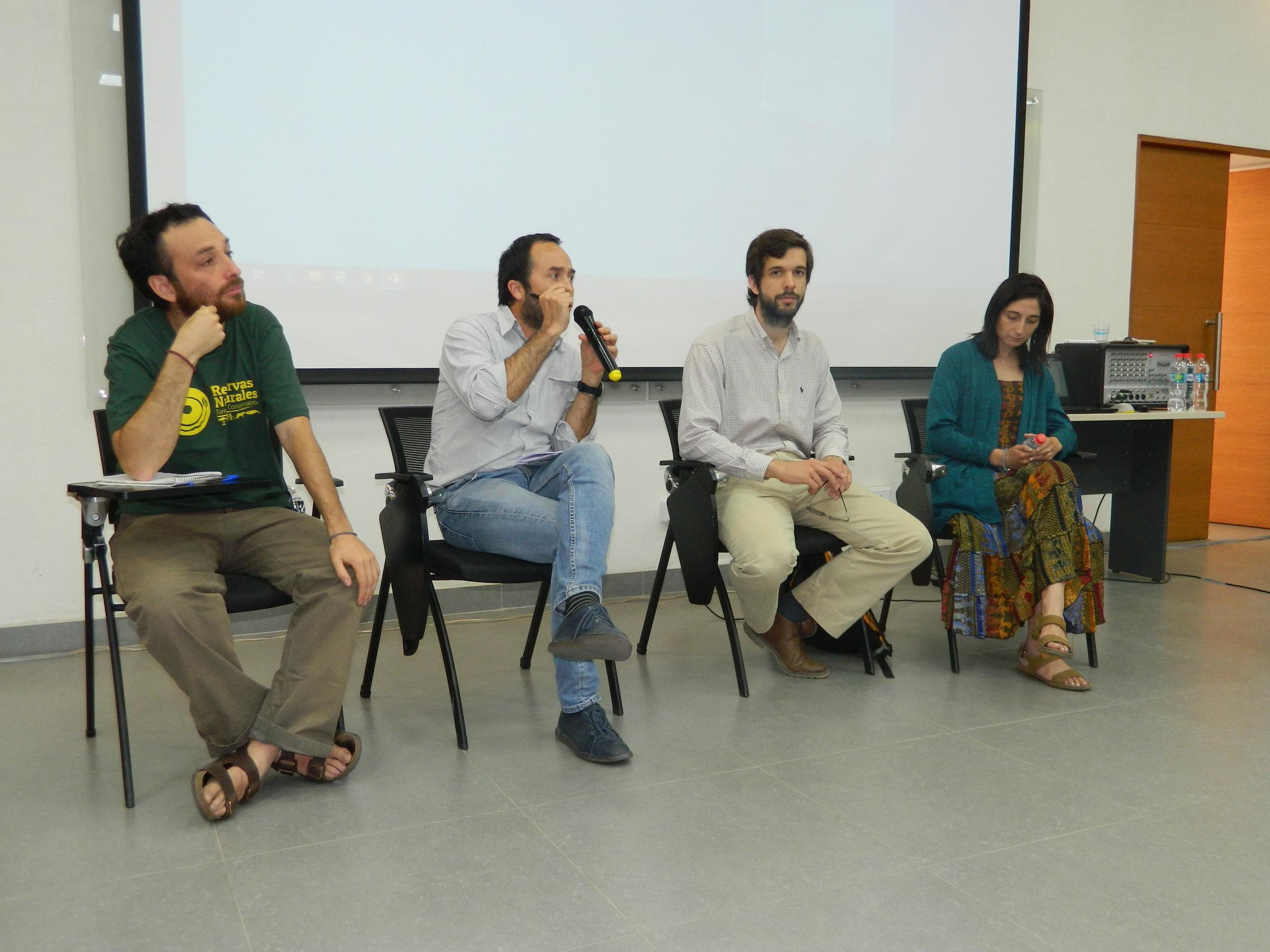 Rodrigo Fuster,Cs.Agronómicas, Pilar Barría y Andrés Chadwick,Cs. Forestales y Andrés Pinto, abogado y alumno del Magíster en Áreas Silvestres y Conservación de la Naturaleza