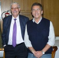 Antonio Notario, director de la Escuela Técnica Superior de Ingenieros de Montes de la Universidad Politécnica de Madrid, junto al decano Javier González.