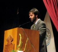 Italo Pérez representó a los graduados de Ingeniería Forestal y además fue distinguido por  su excelencia académica.