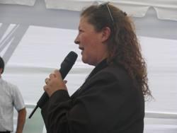 La Profesora Rose Marie Garay destacó la importancia para la U. de Chile de transferir los conocimientos a la ciudadanía.