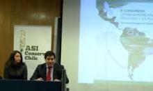 El Catastro da cuenta de 308 iniciativas de conservación privadas. En la fotografía:el subsecretario del Medio Ambiente, Ricardo Irarrázabal; y la presidenta de ASÍ Conserva Chile, Mariela Núñez.