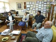 En la fotografía la Vicedecana de la Facultad CFCN, Profesora Carmen Luz de la Maza y el Profesor a cargo del proyecto Jaime Hernández.