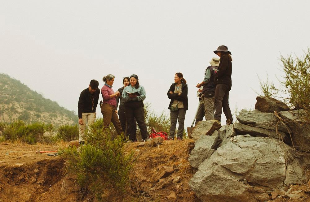 La agenda combinó charlas y visitas a terreno a sitios en estudio de la Falla San Ramón.
