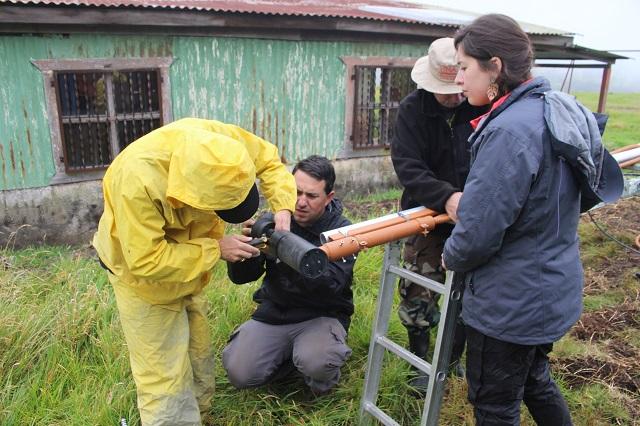 Camila instalacion estacion geoquimica DOAS